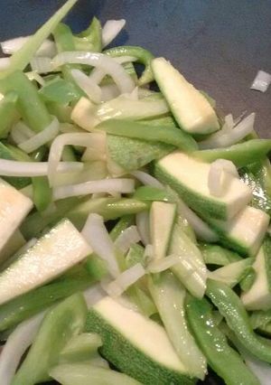 Una foto de Verduras salteadas. ॐ