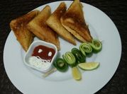 A picture of leftover bread slice