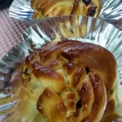 Dates And Figs Buns A picture of Dates And Figs Buns.