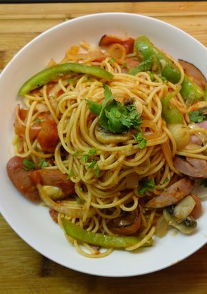 A picture of [Midnight Diner] Simple Version of Napolitan Spaghetti.