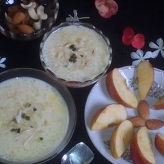 A picture of Kesaria sabudana kheer.