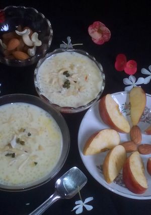 A picture of Kesaria sabudana kheer.