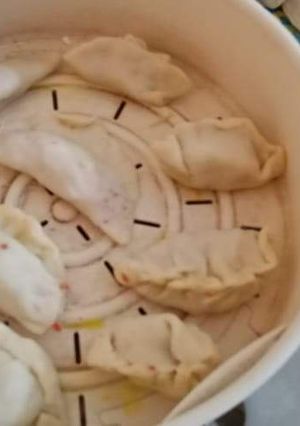 मोमोस (Momos recipe in Hindi) रेसिपी मुख्य फोटो