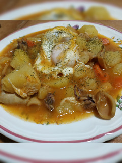 Foto principal de Guiso de patatas con chipirones