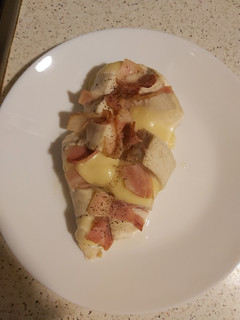 Una foto de Pechuga con queso y bacon😏