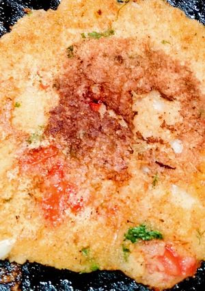 रवा उत्तपम (rava uttapam recipe in Hindi) रेसिपी मुख्य फोटो