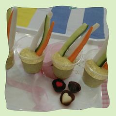 A picture of #2Min party appetizer in shot glasses#vegan.