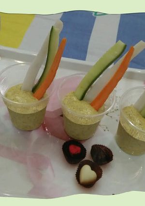 A picture of #2Min party appetizer in shot glasses#vegan.