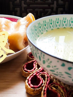 湯水篇|花膠煲雞湯 清補涼底 滋陰 骨膠 修補骨拆 (附影片) 的食譜成品照片