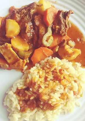 Una foto de Guiso o estofado mixto 🍲