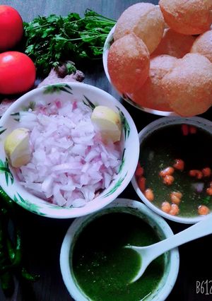 हरी मिर्च धनिया की चटनी (hari mirchi dhaniya chutney recipe in hindi) रेसिपी मुख्य फोटो