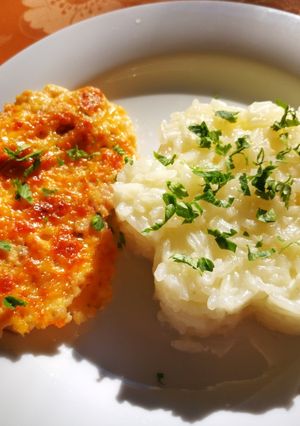 Különleges mascarponés-lilahagymás csőben sült karaj recept fotója