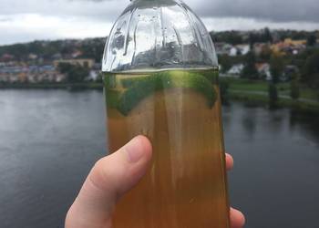 How to Prepare Tasty Iced green tea with lemon