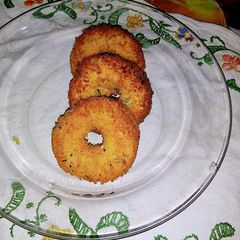 A picture of Chicken doughnuts.