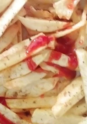 A picture of Garlic fries.