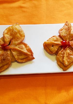 A picture of Flower Samosa.