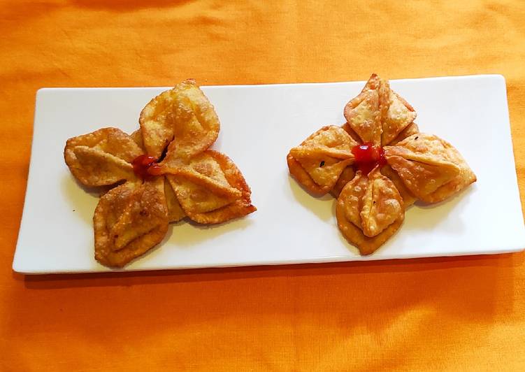 Steps to Make Quick Flower Samosa