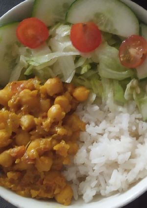 Una foto de Garbanzos al curry.🍛
