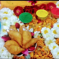 A picture of Mawa Gujhia.