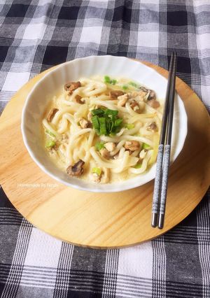 Foto resep Mie Udon Ayam Jamur Kuah Creamy