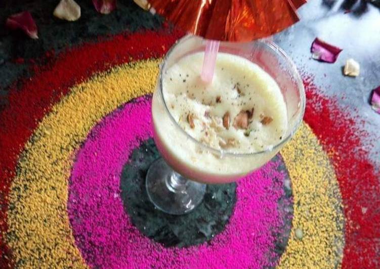 Traditional Patiala Glass Kesar Thandai