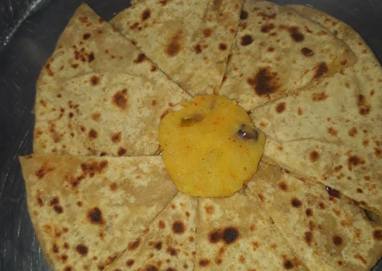 Aalu ka paratha