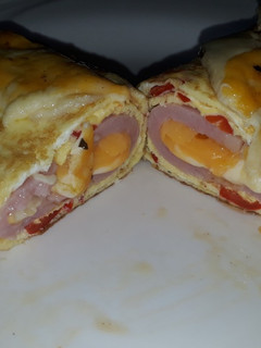 Una foto de Rollo de tortilla de huevo