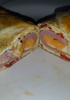 Una foto de Rollo de tortilla de huevo