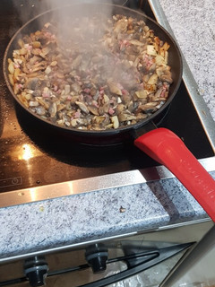 Una foto de Champiñones con jamón