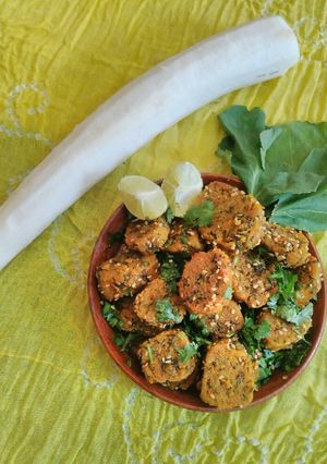 A picture of Radish muthiya.
