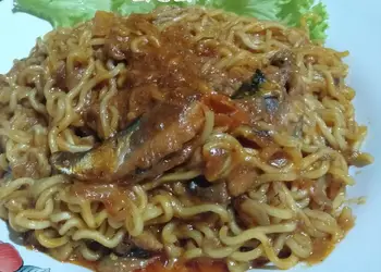 Masakan Unik Indomie Sarden/ mie goreng sarden / sarden mie Nikmat Lezat