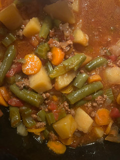 A picture of Slow cooker Hamburger Soup.