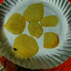 A picture of Crispy Potatoes Chips.