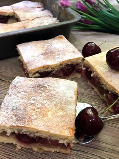 Cseresznyés kocka recept fotója