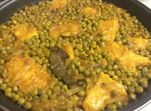 Foto principal de Merluza con guisantes en amarillo 🐟