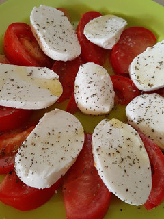 Foto principal de Ensalada de tomate y mozzarella