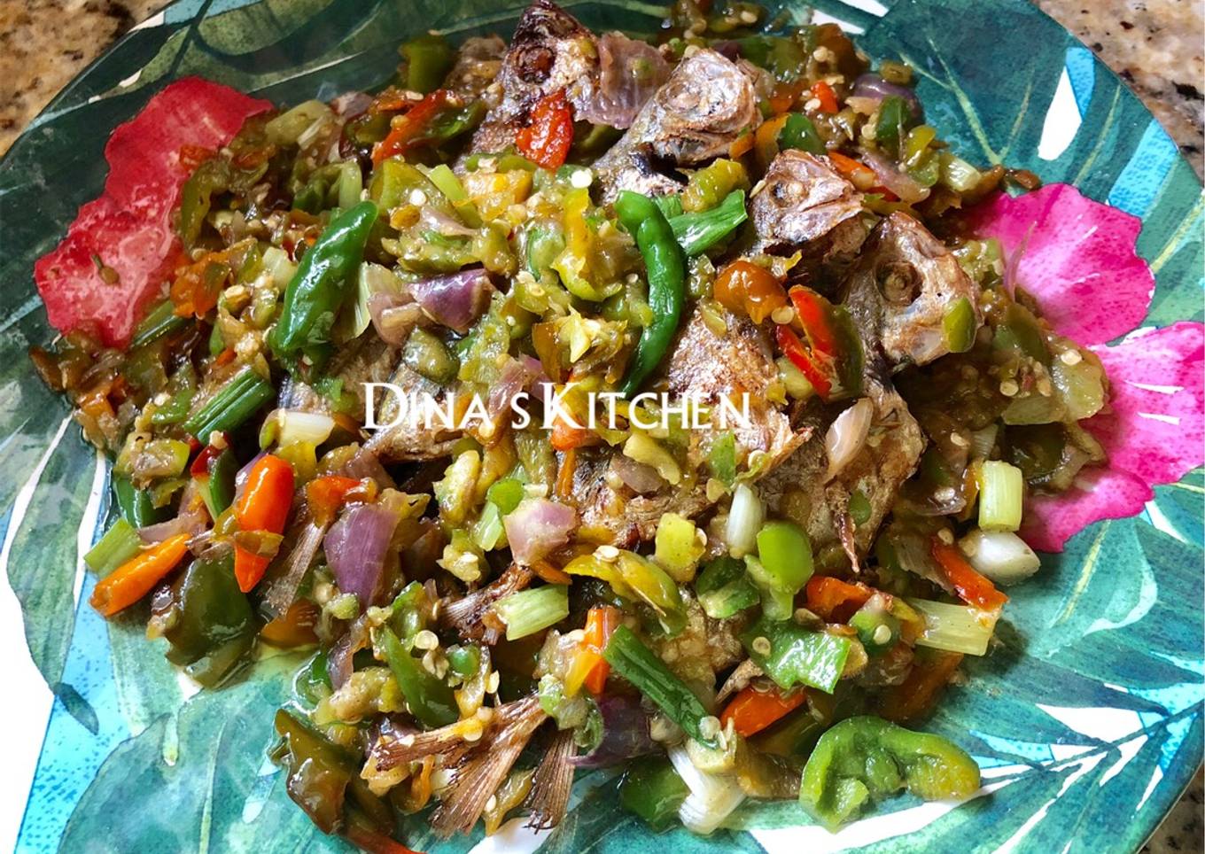 Ikan Selar Masak Rica