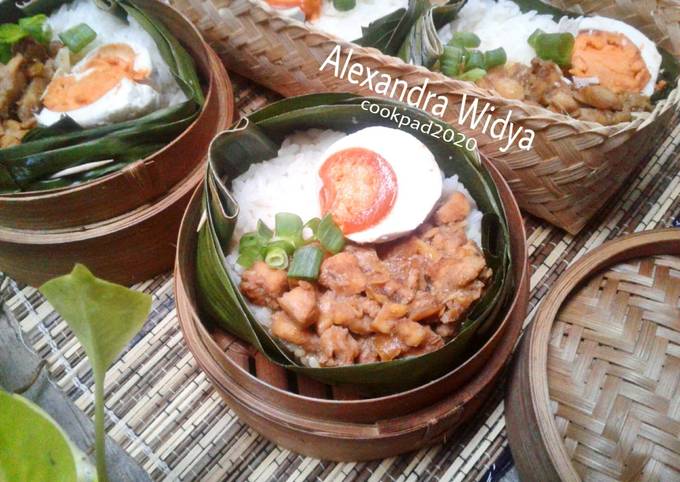 Resep Pepes Nasi Tim Ayam & Telur Asin, Menggugah Selera