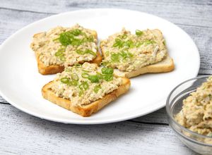 Tojásos tonhalkrém recept fotója