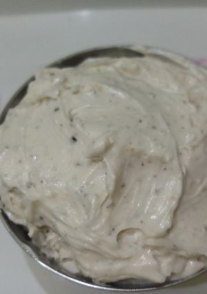 A picture of Homemade mayonnaise.