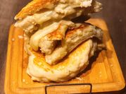 Una foto de pan relleno para vender