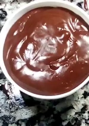 صورة لوصفة صوص شكولاطة ساهلة ماهلة