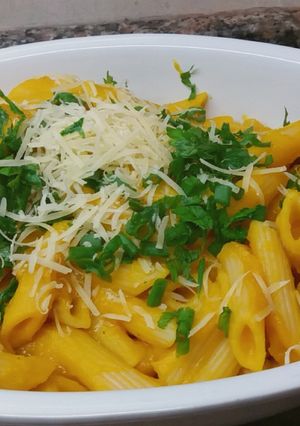 Una foto de Fideos con crema de zapallo