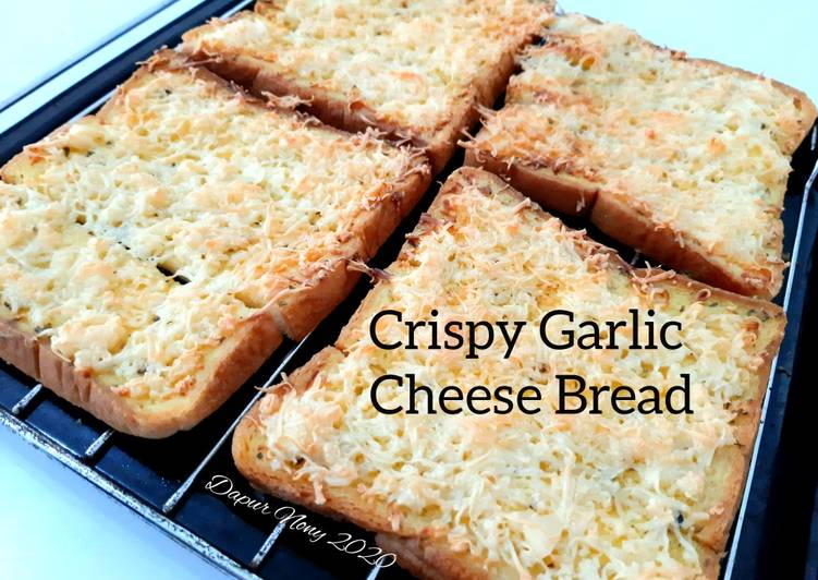 Cara Gampang Menyiapkan Crispy Garlic Cheese Bread 🧀🍞, Lezat
