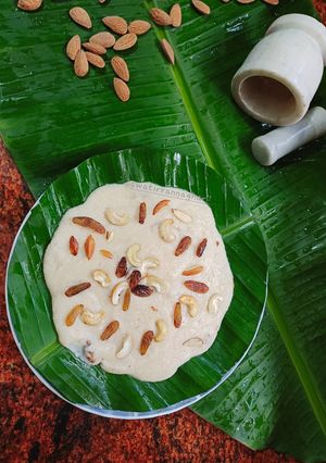 A picture of Suji Halwa (Semolina Halwa).