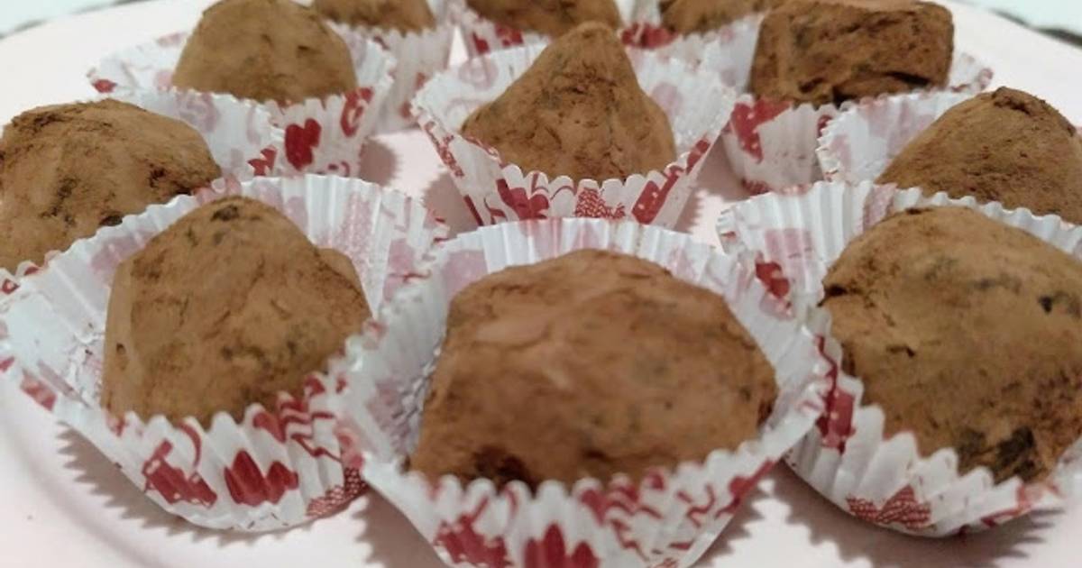Trufas de chocolate y naranja con cobertura de cacao puro en polvo Receta de VinoyMiel Cookpad