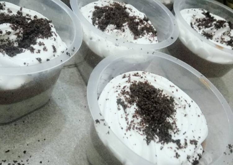 Puding Oreo