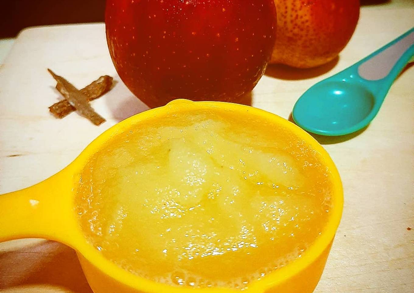 Apple and pear puree for kids