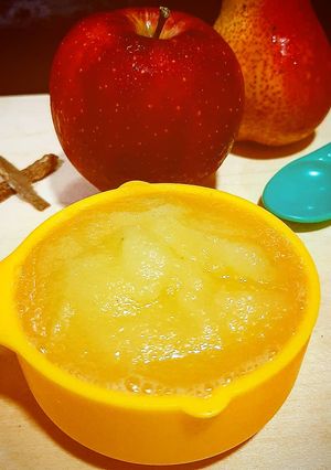 A picture of Apple and pear puree for kids.
