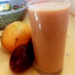 A picture of Mango and Tree Tomato Smoothy.